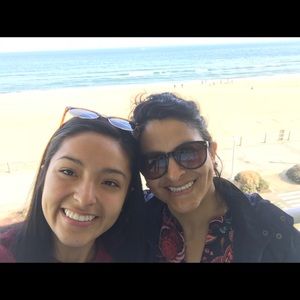 Meet your Posher, Caroline